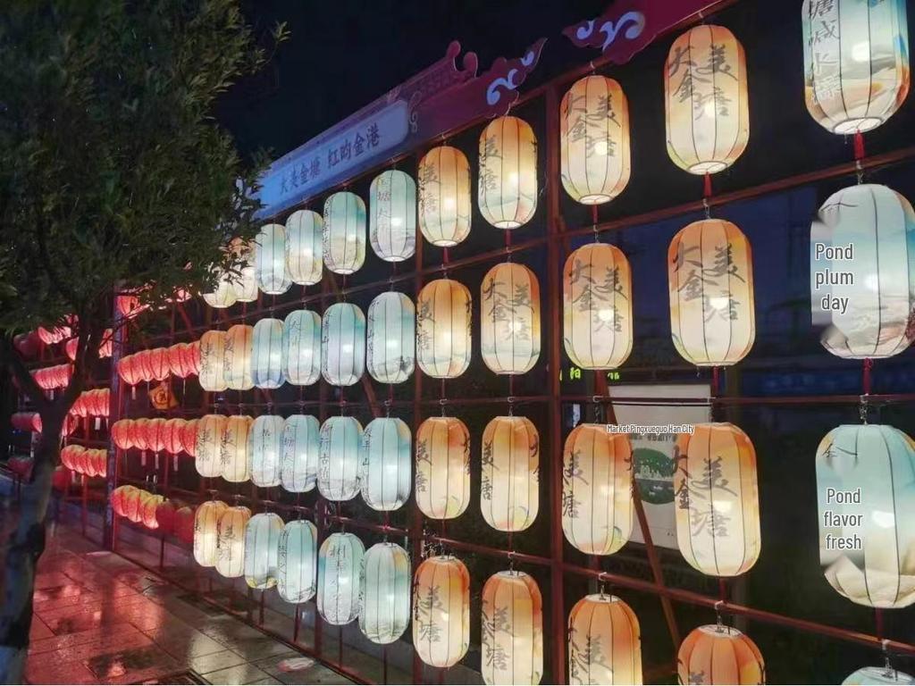 Chinese-Style Outdoor Waterproof Lantern Chandelier for Scenic and Creative Market Decoration