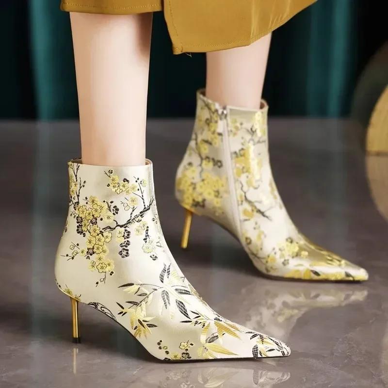 Fashion Hot Selling 2025 Winter Fashion Women Boots High Heel Sexy Chelsea Boots Pointed Toed Party Shoes Female Trend Ankle Boots Mujer