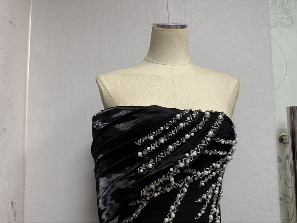 2025 Glamorous Beaded Bodycon Stretch Bandage Evening Gown