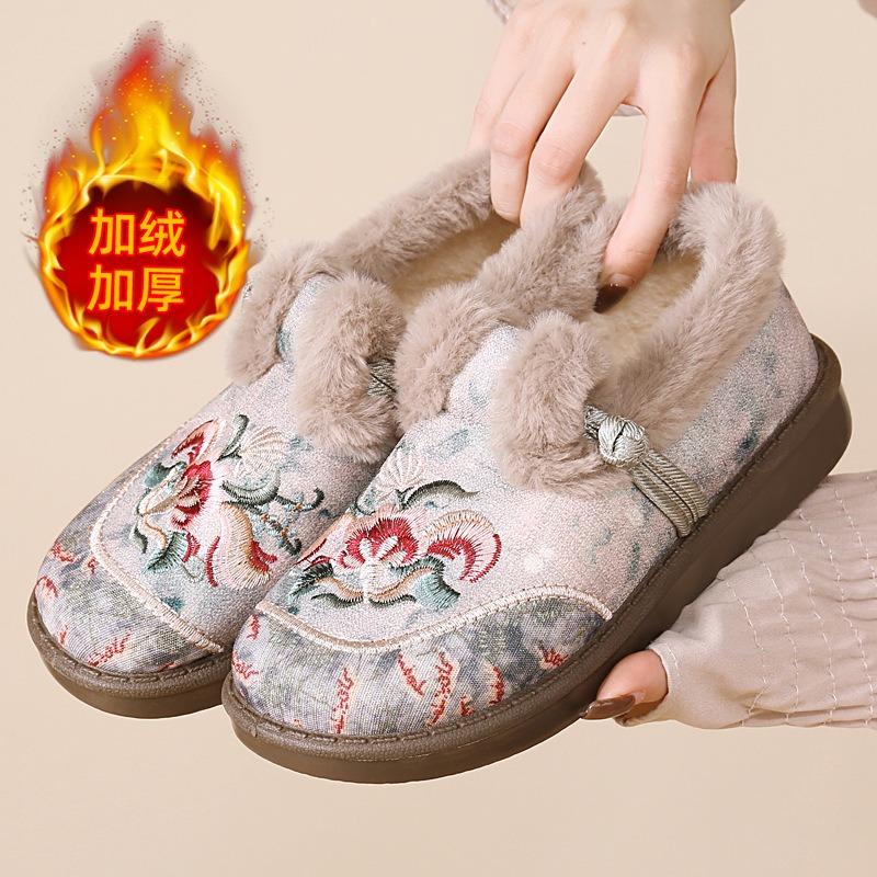 New Cotton Shoes Women's Velvet Thickened Warm Shoes Soft Sole One Pedal Comfortable Non-slip Thick Sole Embroidered Shoes