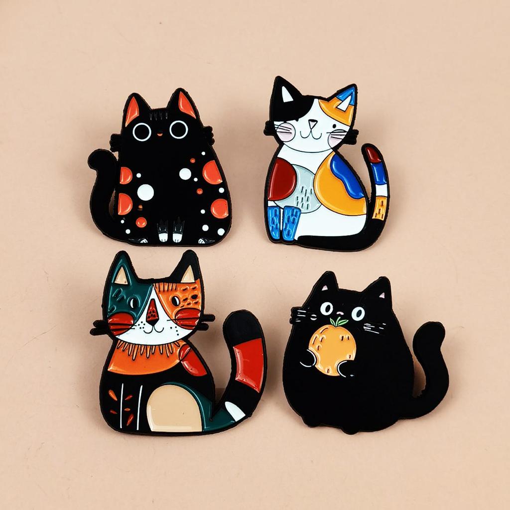 Entzückende Katzenbrosche - Bunter Cartoon-Tier-Anstecker für Rucksack, Kleidung oder Hut-Accessoires