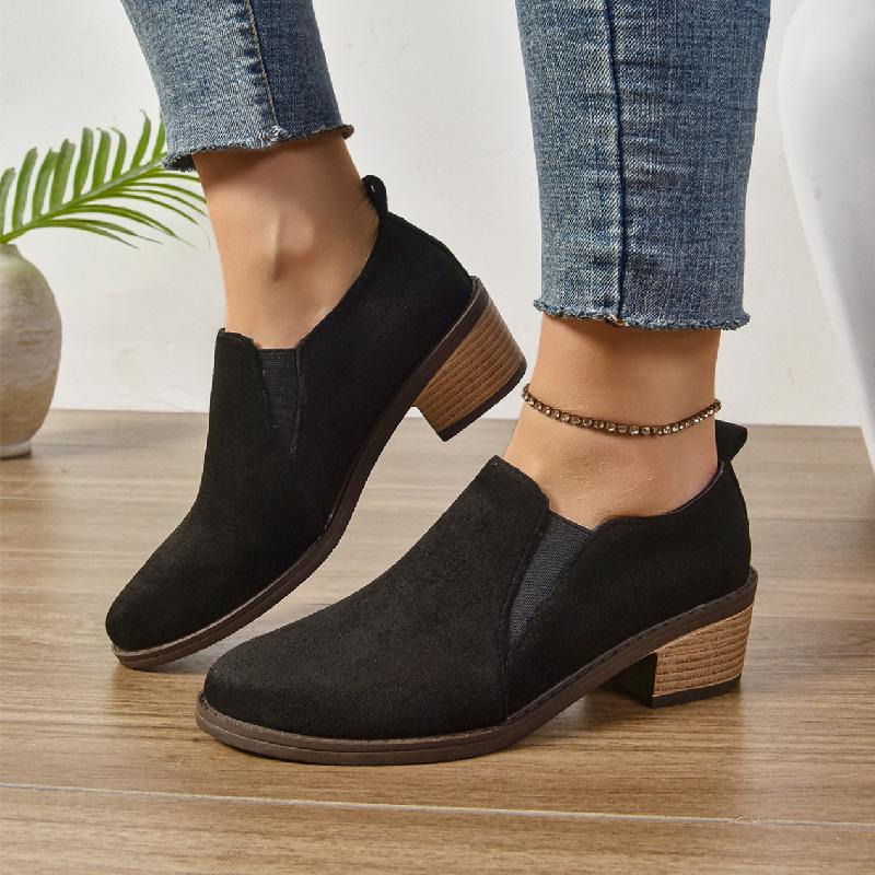 Plus Size Women Pointed Toe Chunky Mid Heel Deep Mouth Loafers