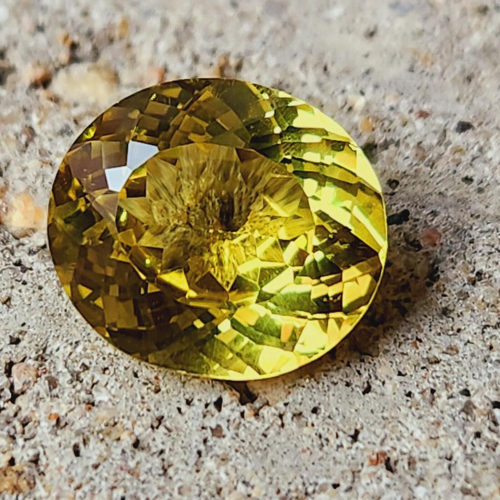 14 Ct Heated PITAMBARI Yellow Sapphire Oval Cut CERTIFIED Loose Gemstone
