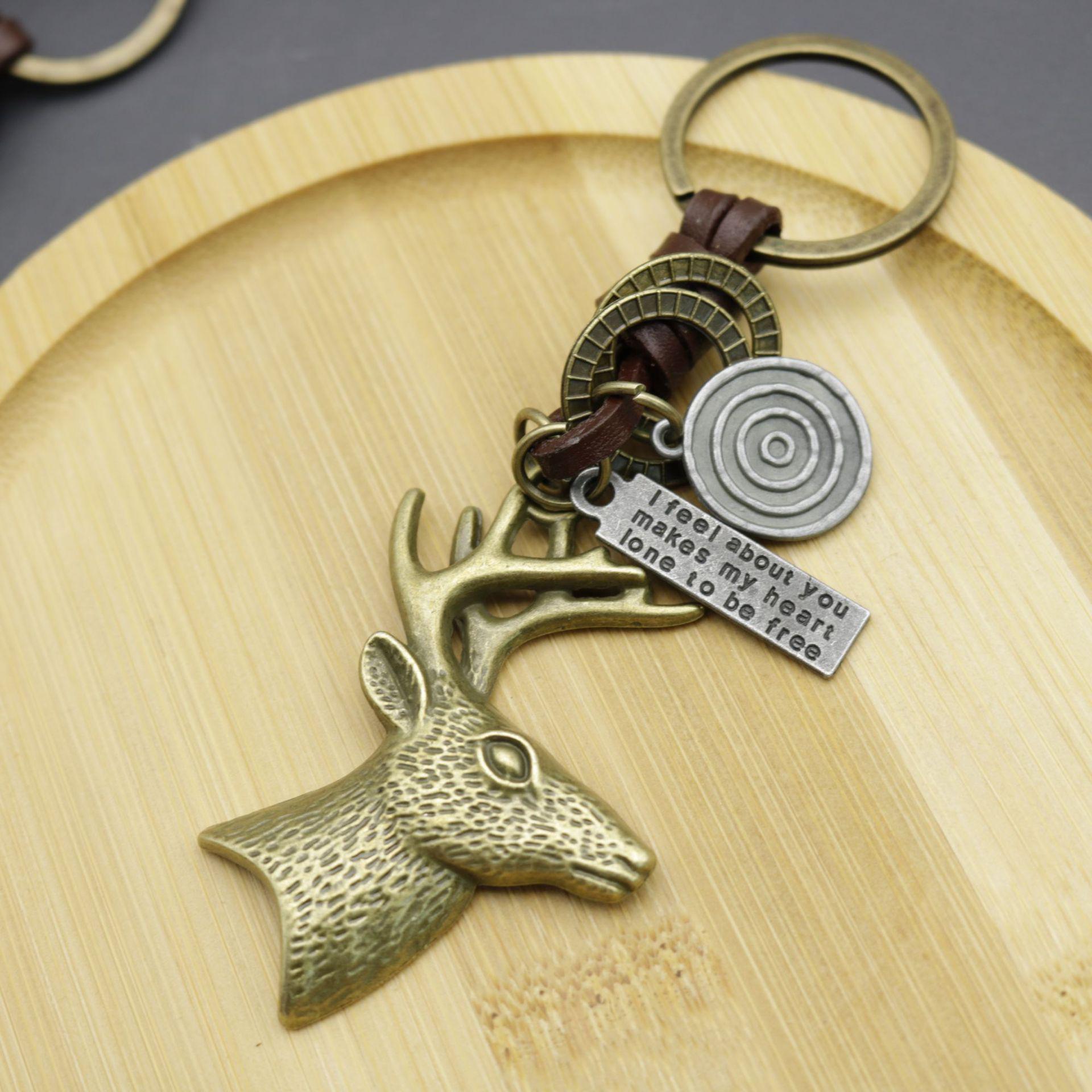 Men s Retro Deer Head Woven Cowhide Keychain in Bronze Alloy бронзовый