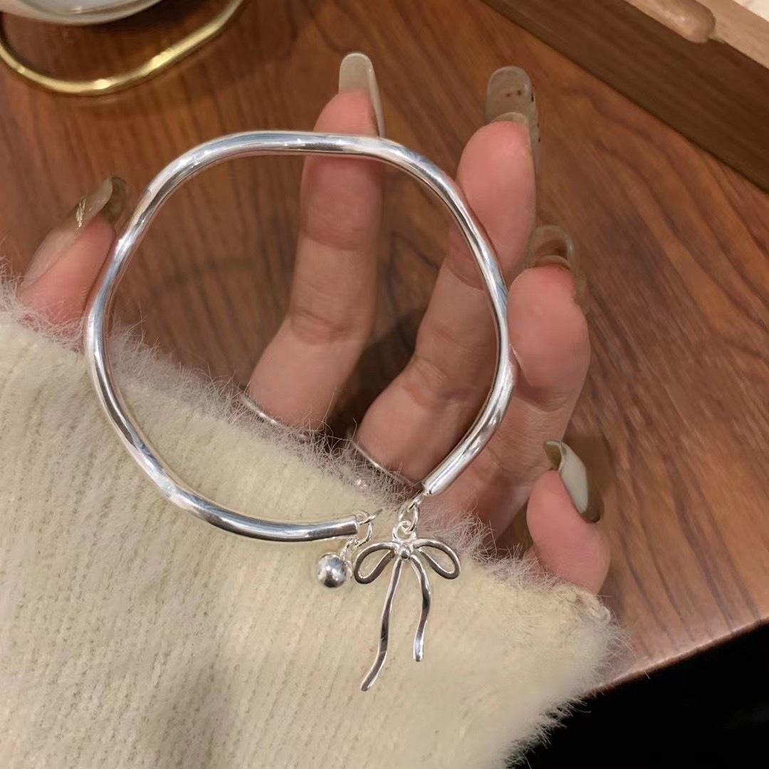 Trendy Wave Bow Bracelet: Stylish Versatile Women s Jewelry sl4005