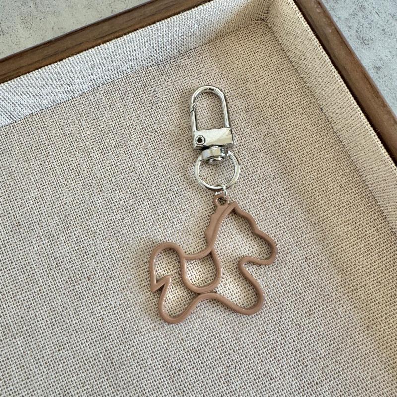 

Cute Hollow Out Pony Pendant Alloy Keychain Minimalist Creative Animal Horses Backpack Decoration Pendant Accessories Gift A9