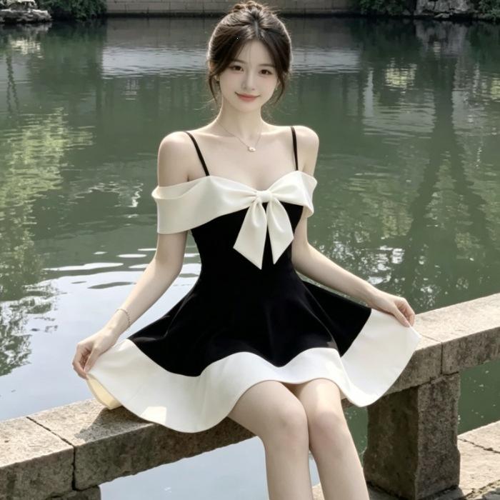 2026 new bow splicing design temperament elegant dress skirt one-word shoulder suspender contrasting color dress