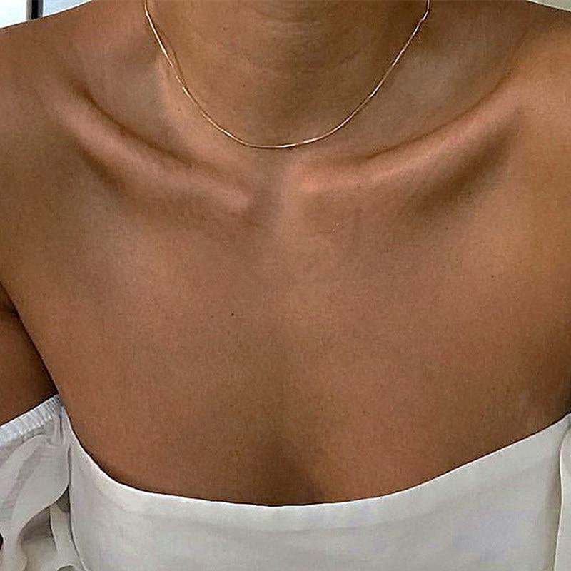 Kpop Damen Halskette Goldfarbene Choker-Halsketten Dünne Kette am Hals Minimalistischer Anhänger Schmuck Chocker Kragen für Mädchen