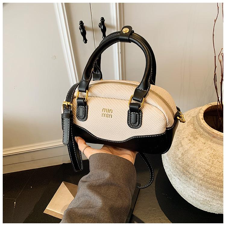 

Сумка-подушка весна новая универсальная женская маленькая сумка нишевый дизайн сумка через плечо повседневная косая сумка