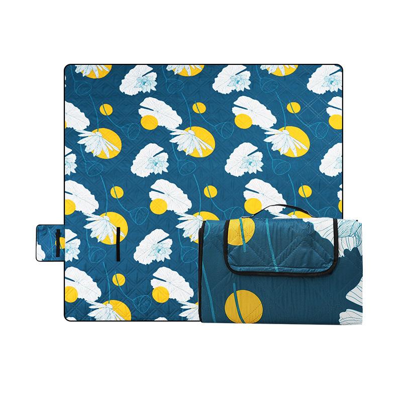 Hot Sale Picnic Blanket Waterproof 200x200 Portable Cheap Two in One Picnic Camping Beach Mat Bag Picnic Blanket 200x200cm-storage size 35x25x7cm