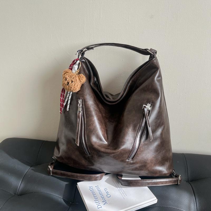 Trendy and Fashionable Large-capacity Shoulder Bag Korean Version Niche Design Backpack Women's 2025 New Commuter Tote Bag