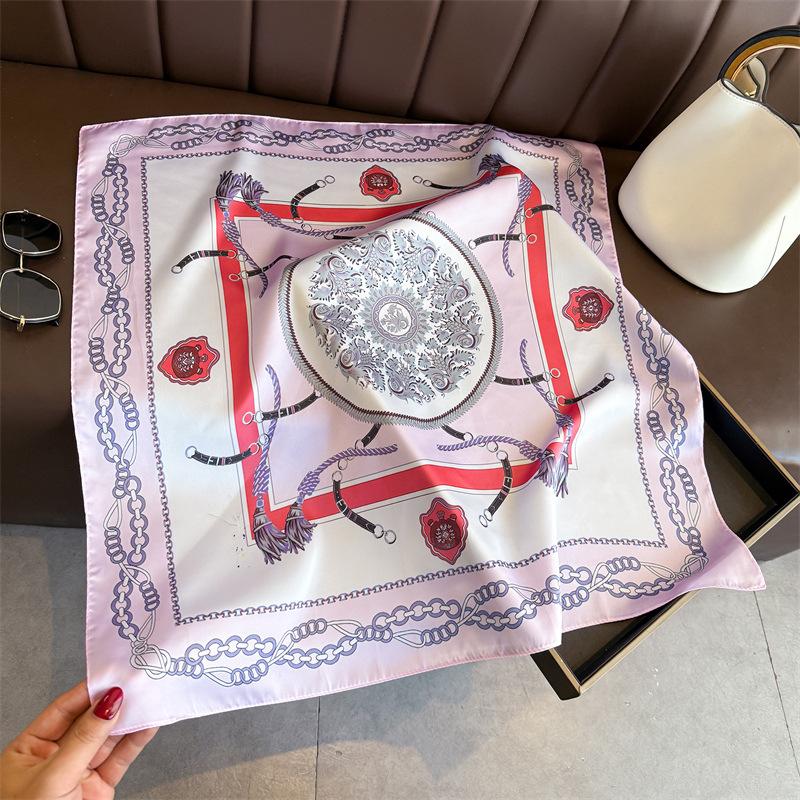 New Chain Simulation Silk Printing Silk Scarf Square Scarf High-end Shawl Sunscreen Neck Small Square Scarf Headscarf Women
