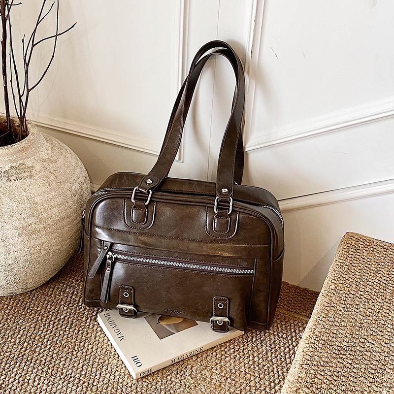 2025 Winter New Fashionable Glossy PU Square Shoulder Bags Large Capacity High Quality Retro Popularity Armpit Bags for Women