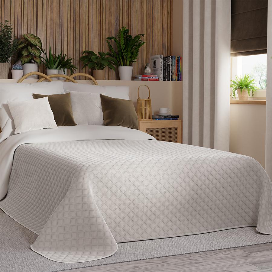 VELVI Decorative bedspread in a shade of warm, light gray - 170x210cm