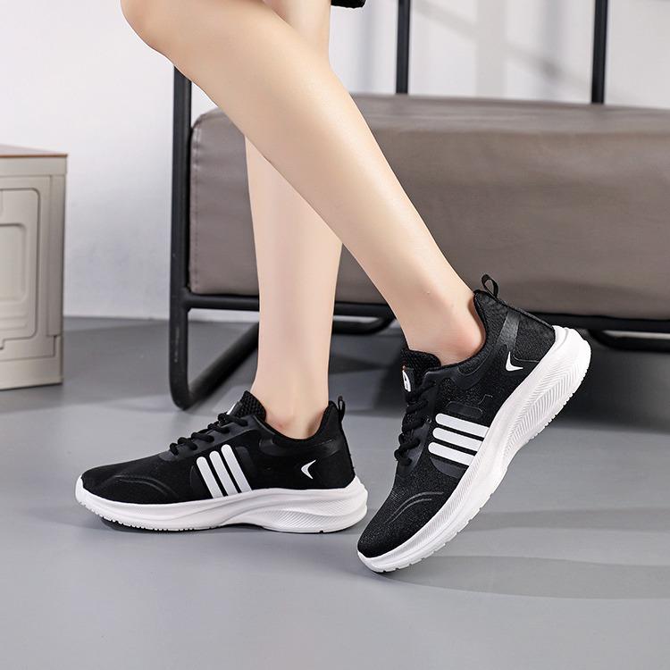 Unisex Breathable Trendy Running Shoes for Youth