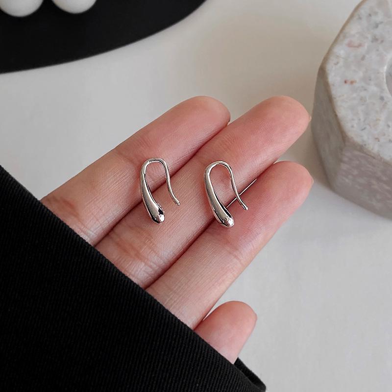 Retro Korean-Style Water Drop Earrings - Artistic Mini Ear Hooks for Women
