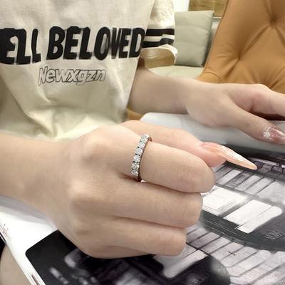 Ein einzelner Ring aus 7 runden Moissaniten, 925er Sterlingsilber, für Frauen, Verlobung, Hochzeitsschmuck