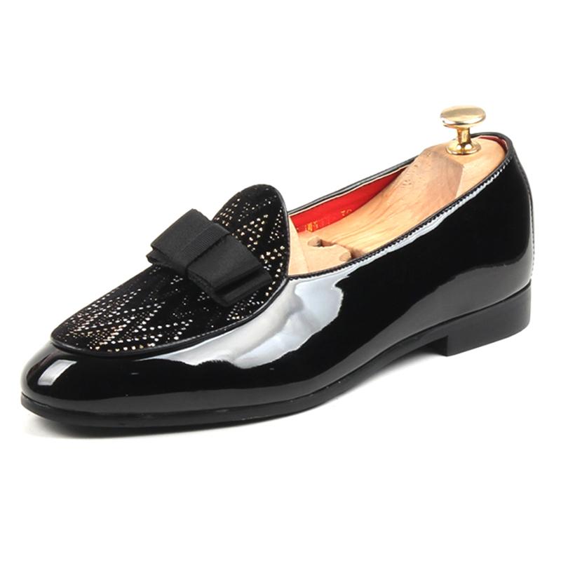 Designer Men Black Bowtie Patent Leather Slip On Casual Shoes Gentleman Formal Wedding Dress Homecoming Footwear Zapatos Hombre