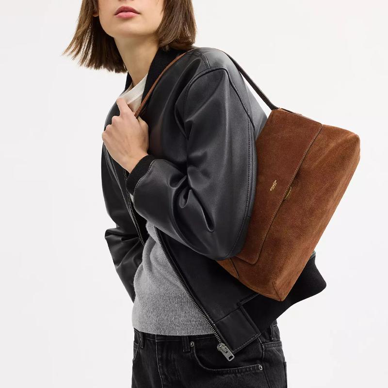 Coach Chelsea 30 Logo Charm Push Lock Fabric With Leather Lining Built-In Zipper Pocket Leather Shoulder Bag Large Women Shoulder Bag CDS59-B4WBR