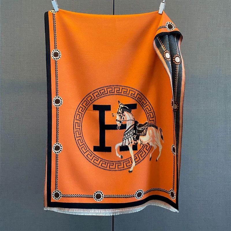 Autumn New Cashmere Tassel Scarf Women's Fashion Age-reducing Jacquard Scarf Warm and Thickened Large Shawl