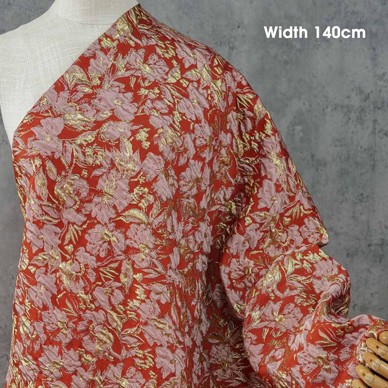 1M Tessuto Floreale Rilievo 3D Retrò Filato Jacquard di Seta Oro Argento Tessuto Tinto in Filo Per Cucito Fai da Te Cheongsam Hanfu Abito Cappotto Completo Borsa