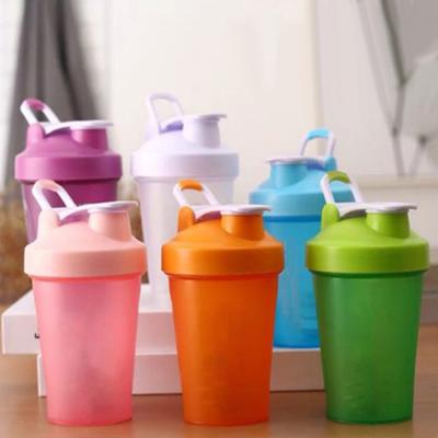 400-500ml Portable Shaker Water Bottle Cup with Stainless Steel Wire Whisk Ball