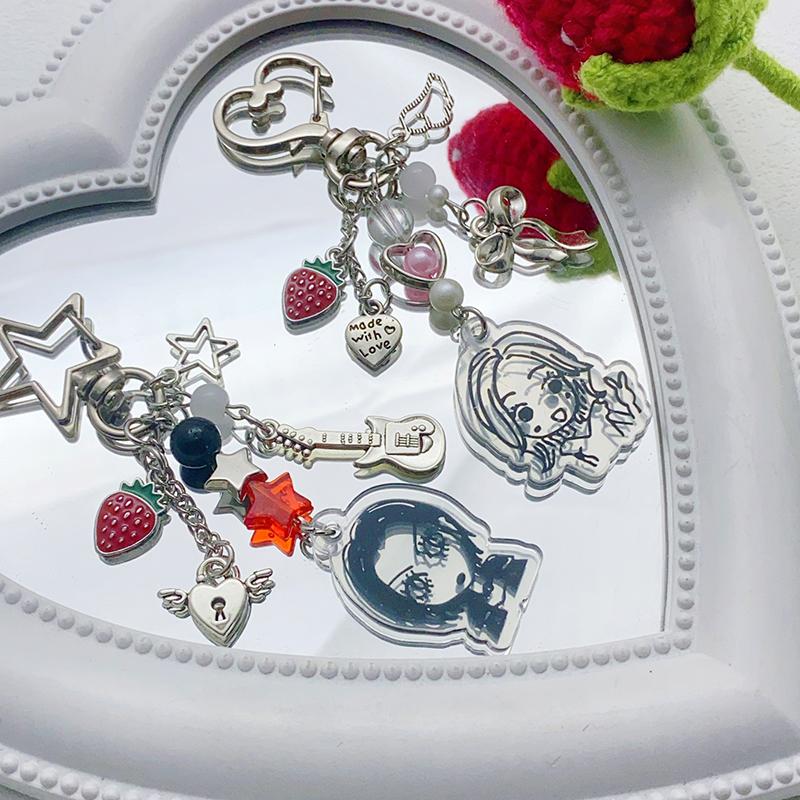 Y2K Nana Hachi Nøkkelringer Tegneserie Jordbær Bass Perlebesatt Nøkkelring Jentete Nøkkelring Veskeanheng Kamera Charms Jentegaver
