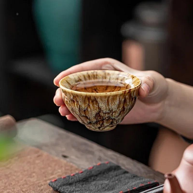 2026 Neues Set handgefertigter Keramik-Teetassen, insgesamt 5 Stück, Traditionelle Ofen-veränderte Wuxing Kung Fu Teetasse, Jianzhan-Stil