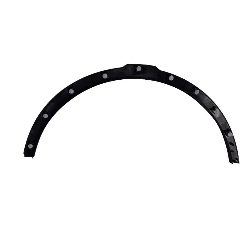 LR036051 and LR036053 fit the front wheel arches of Land Rover Range Rover Evoque.