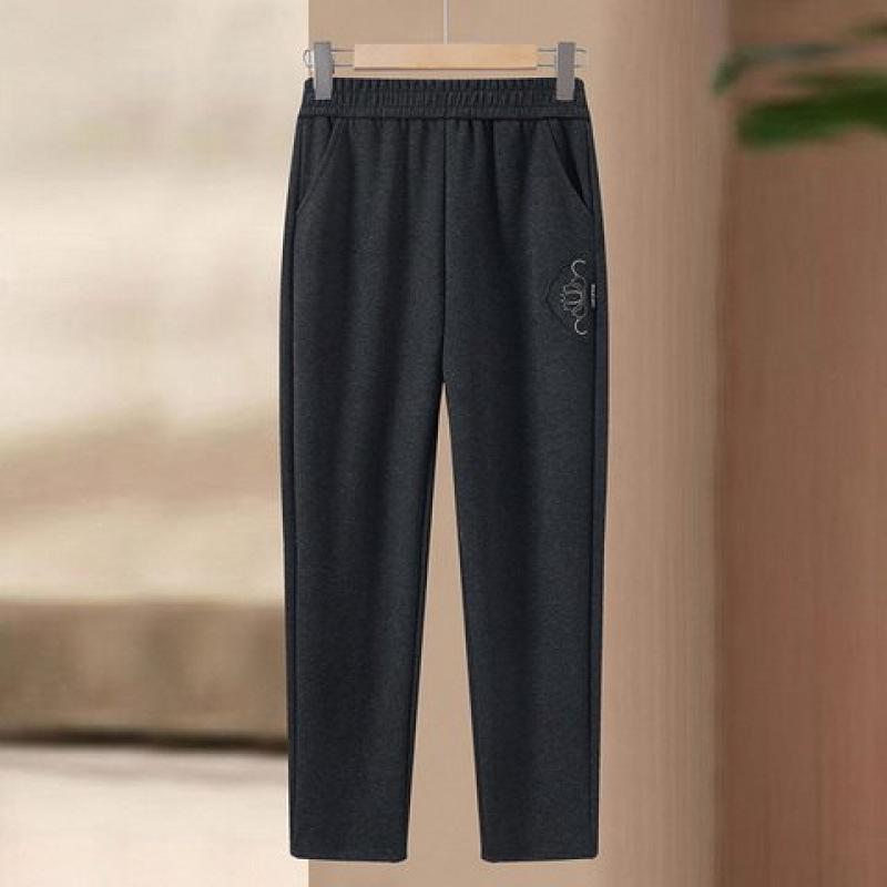 

Versatile Spring Straight Leg Pants: Stylish Comfort for Middle-Aged & Elderly Women 2XL (105-120 kg)