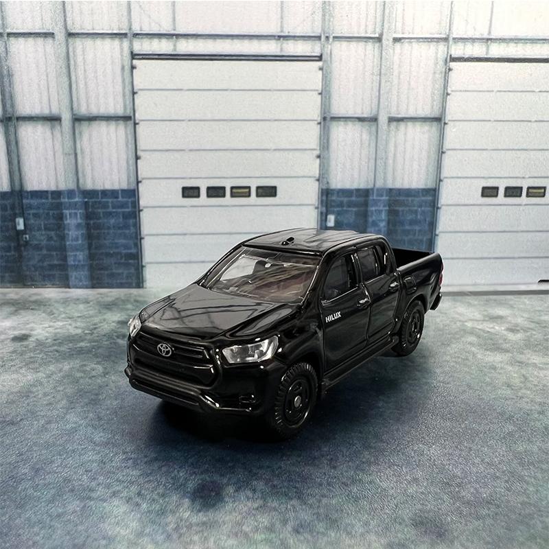 Toyota Hilux Легкосплавні Автомобілі Литі Моделі та Іграшкові Транспортні Засоби Модель Автомобіля Масштабна Модель Автомобіля для Дітей