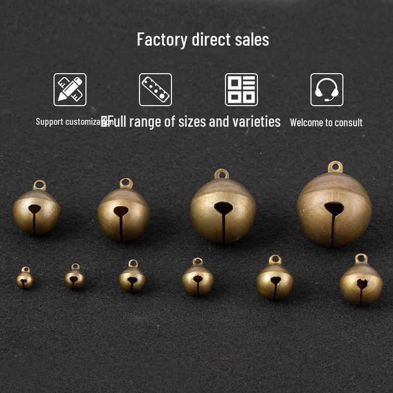 Pingente de sino de cobre pequeno feito à mão vintage para joias DIY ou amuleto para animais de estimação