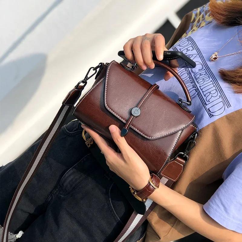 Women's Cowhide Leather Small Handbag Shoulder Phe Bag Ladies' Lightweight Cute Purse Messenger Crossbody Bag Versatile