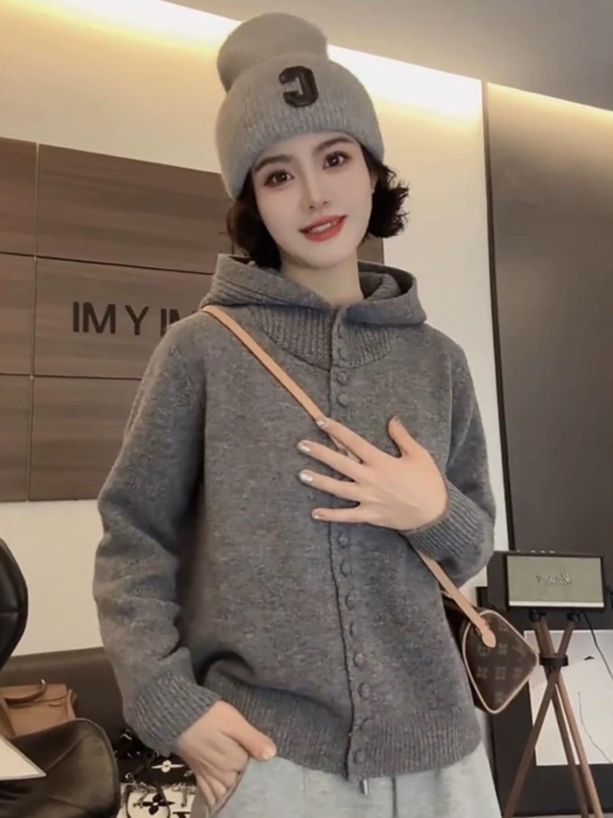 

Высококачественный вязаный женский кардиган с капюшоном в корейском стиле, свободного кроя, весна 2025 Medium серый