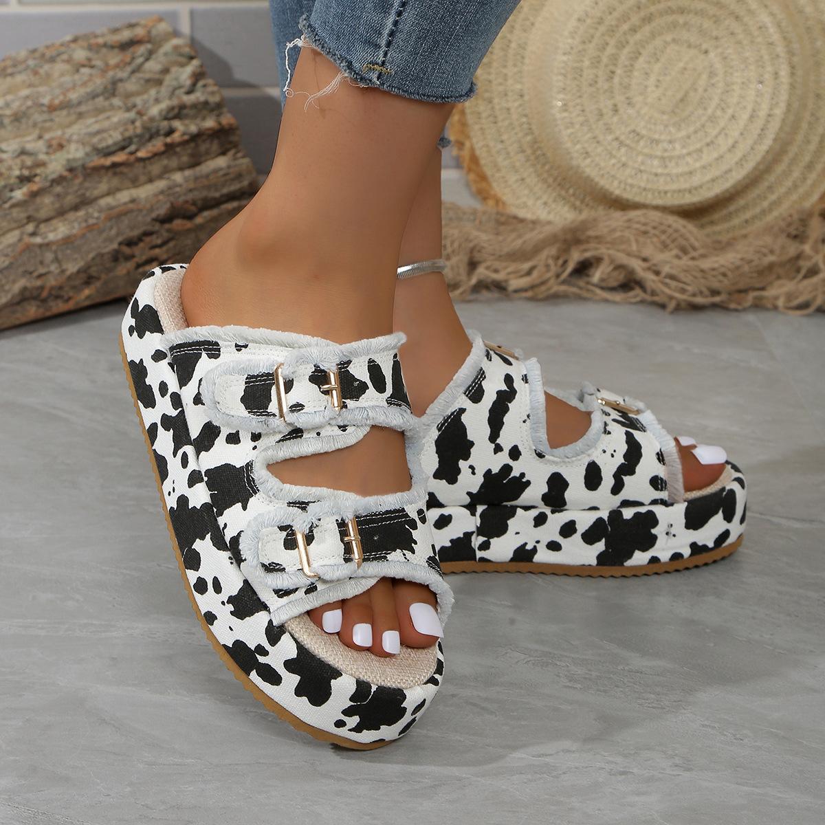 

Summer new European and American foreign trade cloth thick-soled one-word muffin shoes women wear large-size casual cool slippers pm 43