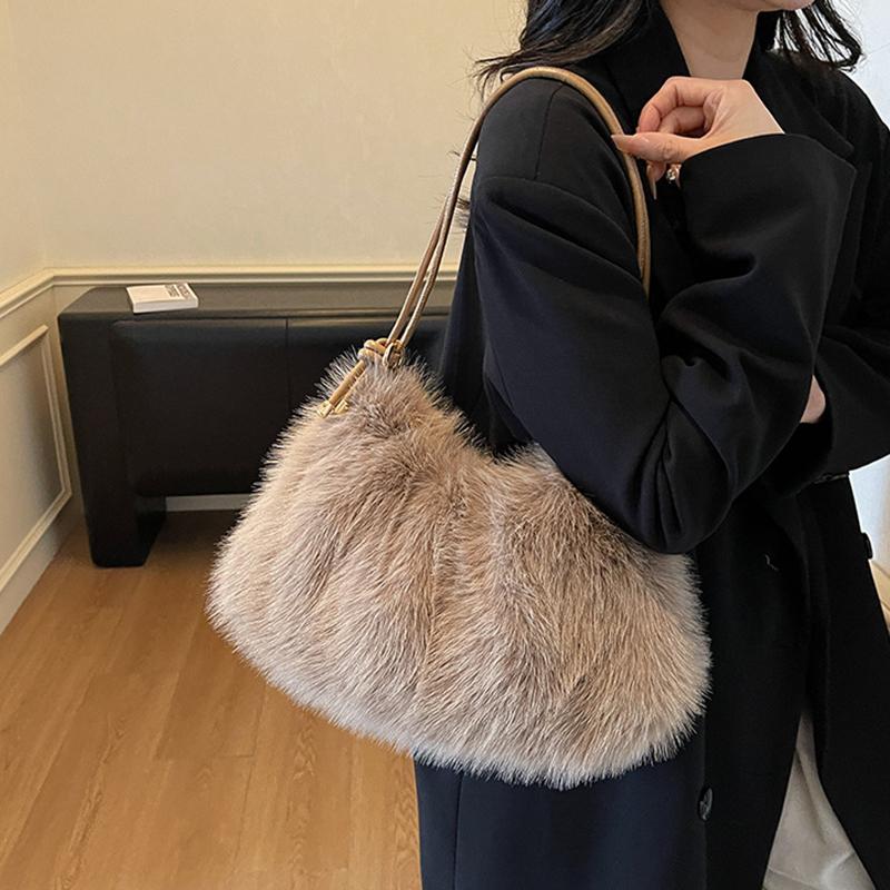 Women's Large Capacity Shoulder Bag Solid Color Plush Imitation Fur Handbag For Autumn And Winter Fashion