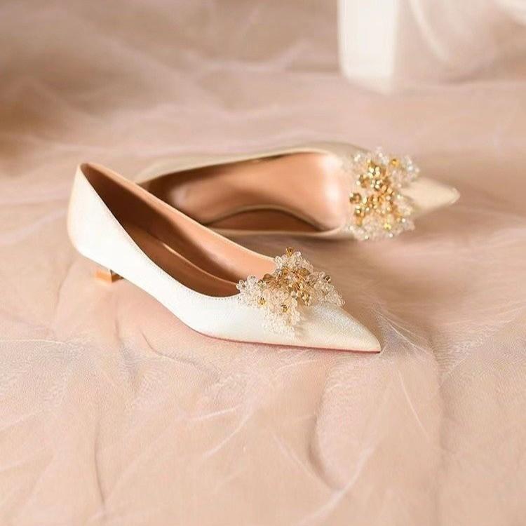 

Весна 2025 года, новые туфли на высоком каблуке, женские, тонкий каблук 3 см, короткий каблук, свадебные туфли, туфли для невесты, модные одинарные туфли для женщин 40 бежевый
