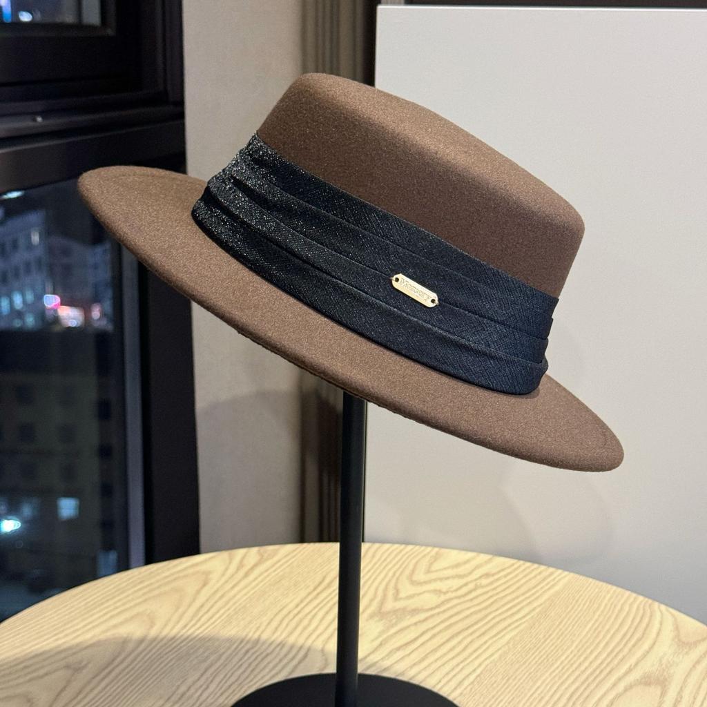 New Autumn and Winter Simple Flat-top Woolen Hat for Women British Retro Jazz Hat Travel Flat Brimmed Hat Fashion