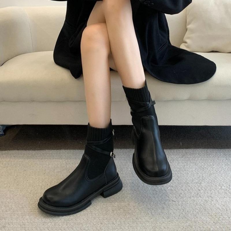 

Короткие женские туфли тонкие носки ботинки на толстой подошве ботинки Мартина женские новые осенние универсальные маленькие ботильоны 35 чёрный