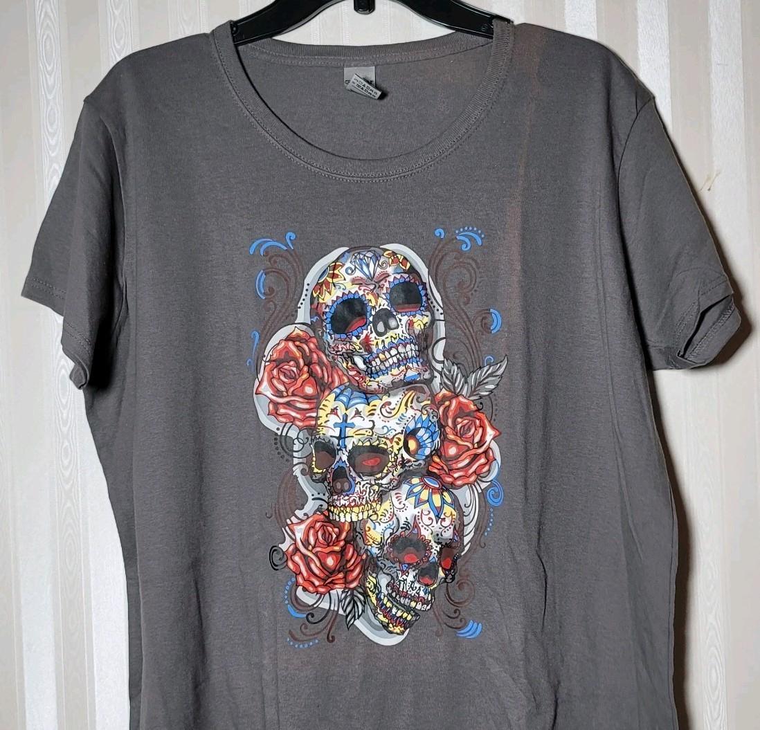 Skulls and Roses Graphic T-shirt Sz 2XL Gray 100% Cotton Short Sleeve Tattoo Art S