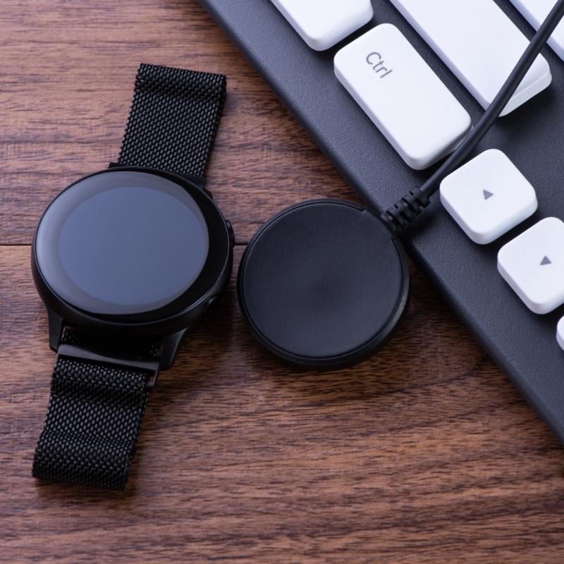 Câble de charge rapide portable pour montre connectée Cordon Compatibilité universelle Matériau ABS Pour Montre 8 Plusieurs appareils portables
