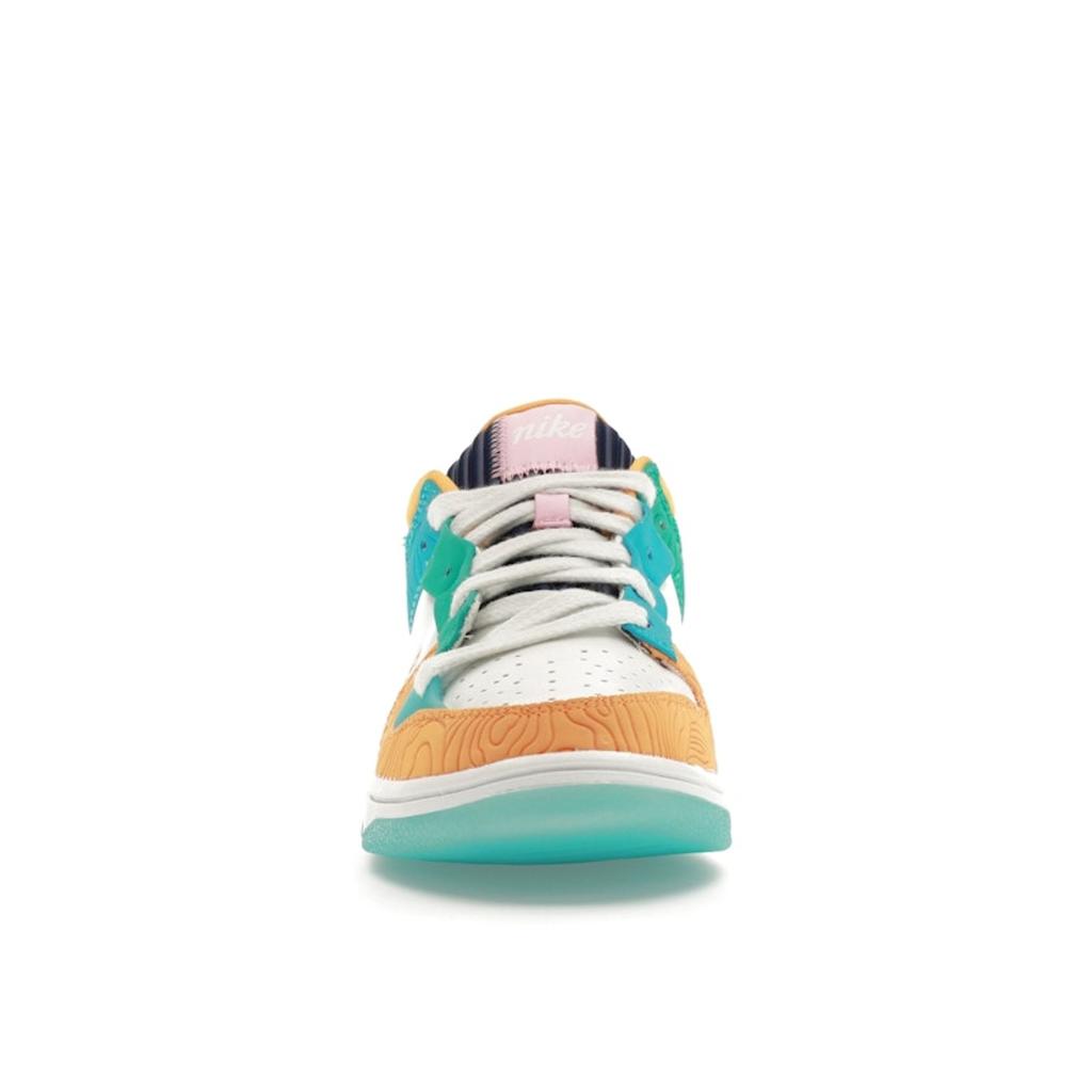 Nike Serena Williams Design Crew X  Dunk Low Disrupt 2 Clear Jade Sundial Women Sneakers Multi-Color Summit-White Baltic-Blue DX4220-100