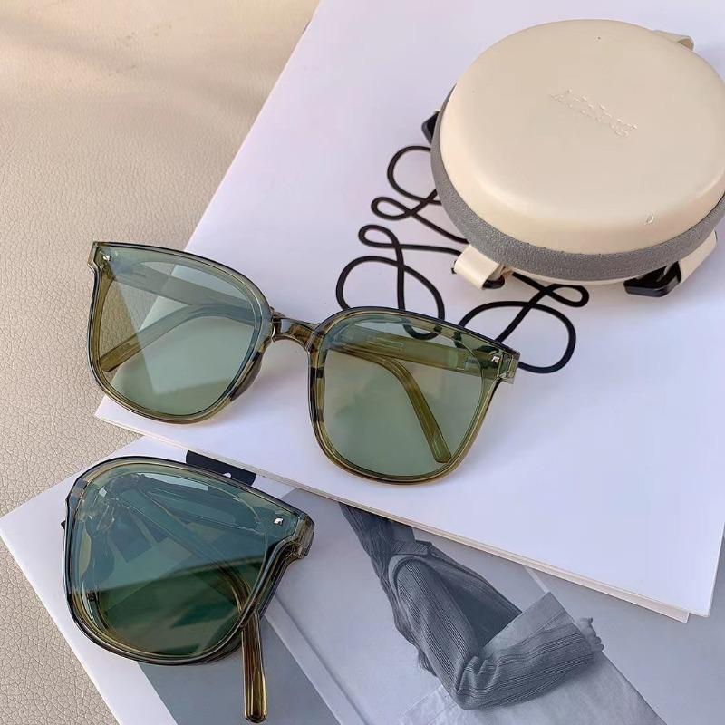 Nicht polarisierte Klassische Vintage Faltbare Damen Ovale Sonnenbrille Mode Outdoor Widerstandsfähige Sonnenbrille Herren Strand Casual Brille