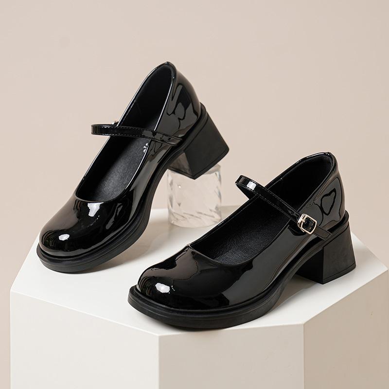 Weiße Plateau-Schuhe mit dickem Absatz, französische Mary Janes für Damen, Frühjahr 2025, neue kleine Größen, Lederschuhe mit innerer Höhenerhöhung, temperamentvolle Einzelchuhe