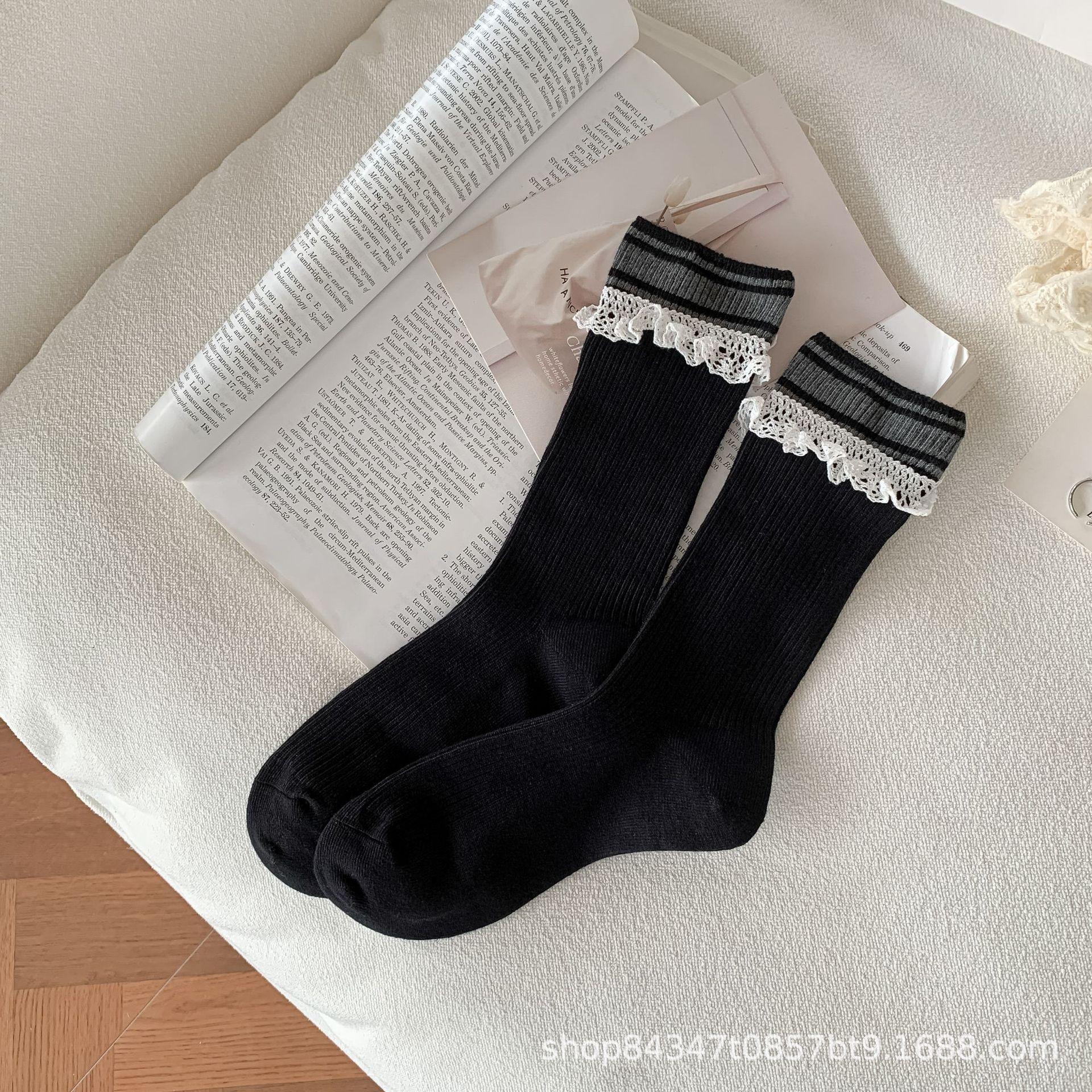 

Ladies Spring and Autumn Casual Versatile Solid Color Striped Lace Preppy Style Sports Tube Stack Socks 1 pair чёрный