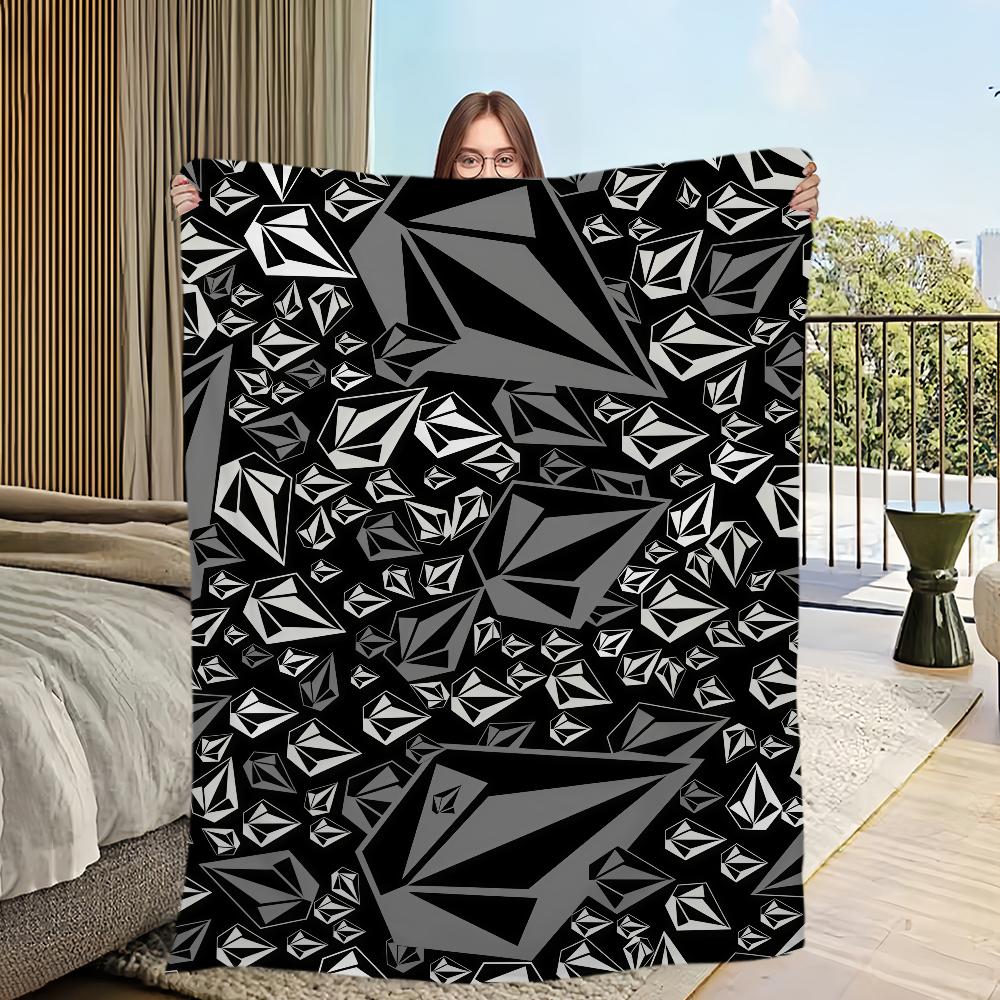 V-Volcom Fashion Brand Blanket Flannel Warm Comfort Soft Plush Blanket For Picnic Beds Sofas Homes And Bedrooms