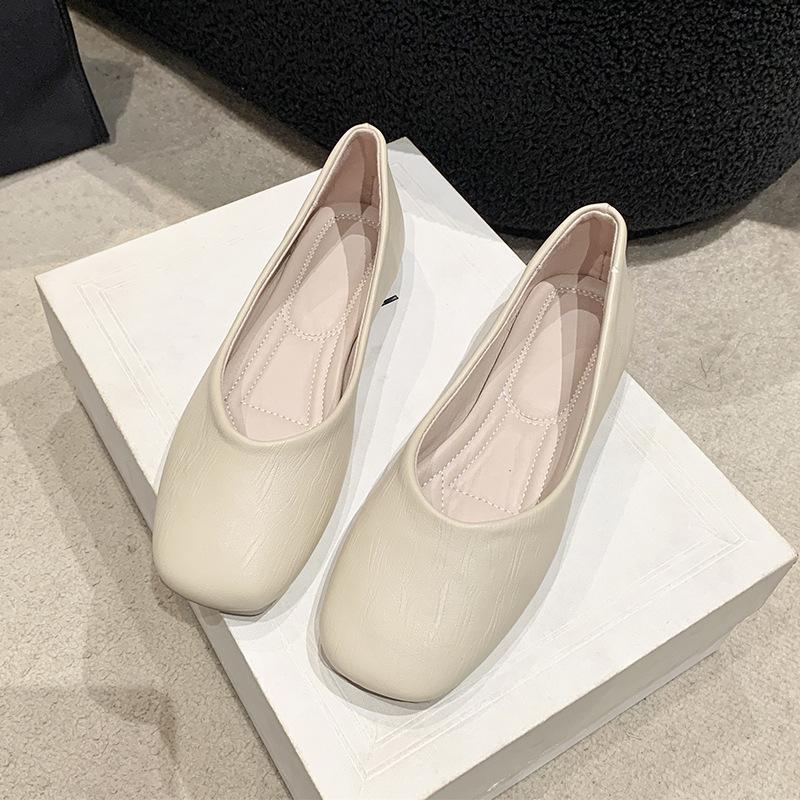 

Туфли Мэри Джейн на мягкой подошве Мягкая подошва с мелким вырезом Весна и лето 2025 Новые универсальные туфли для通勤 Плоские женские туфли 40