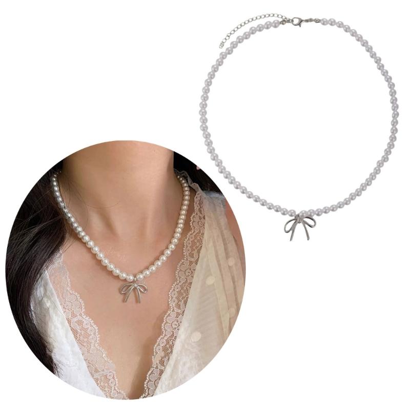 Elegant Pearl Beaded Necklace Charm Eye Catching Pearl Necklace with Bowknot Pendant Trendy Neck Chain for Parties