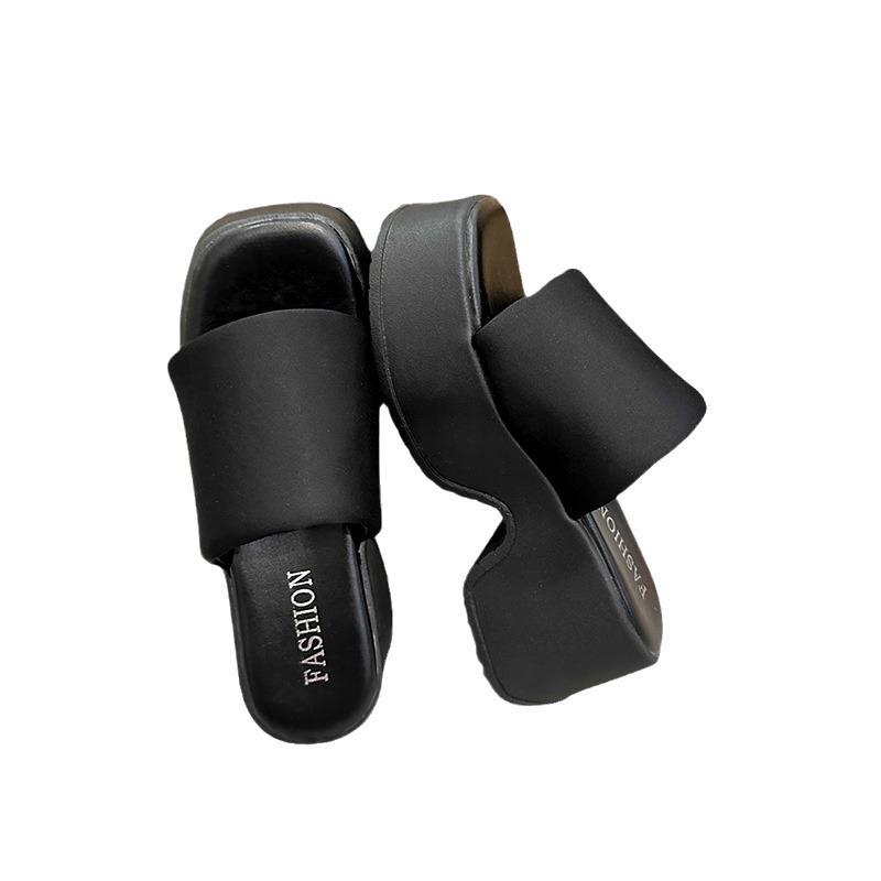 Platform slippers women's summer wear new cool slippers women's high heels beach shoes drag