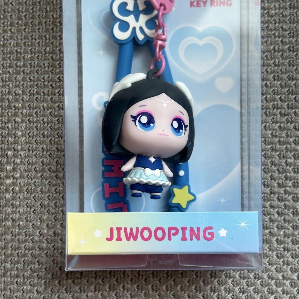 [USED] Korea Exclusive HEART2HEARTS Jiwoo Tinipin Figure Keyring